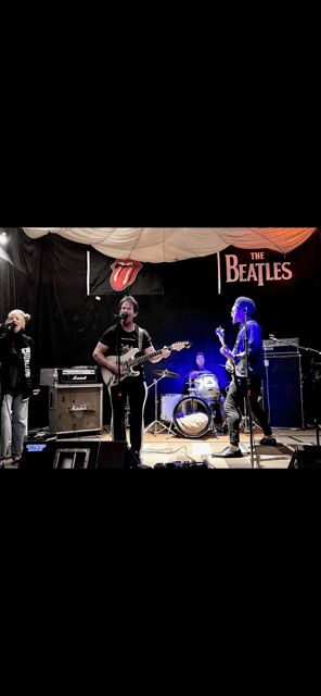 Clydescope performing live